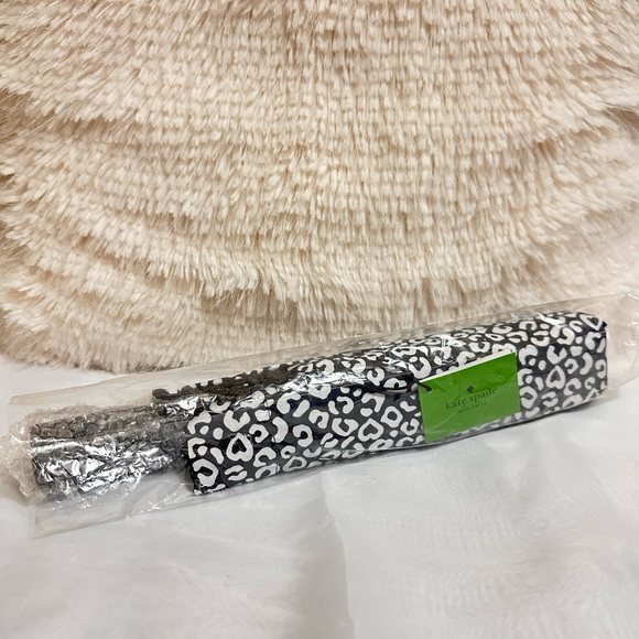 Kate Spade umbrella - Picture 2 of 8